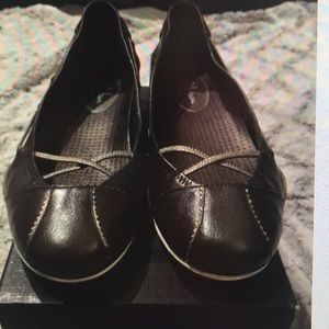 Like New!Cole Haan / Nike Air Bria Mary Jane Flats